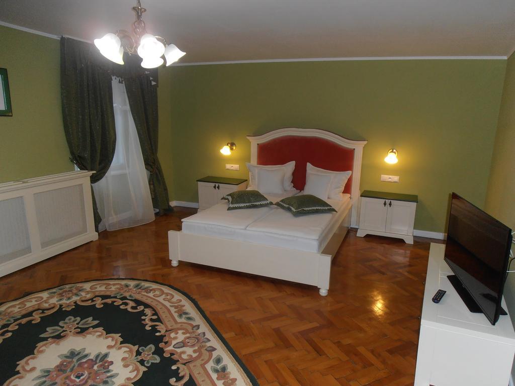 Zum Weissen Lamm Residence Sibiu Pokoj fotografie